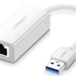 Vue rapprochée du port RJ45 de l’adaptateur