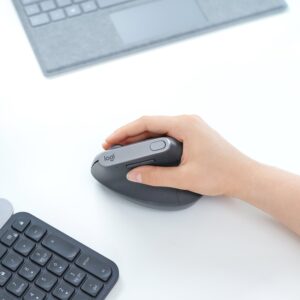 Logitech MX Vertical connectée sans fil à un ordinateur 