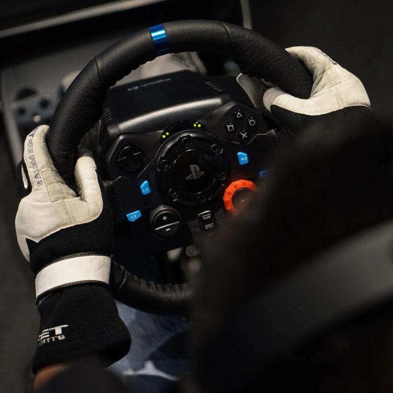 Ensemble volant et pédales Logitech G29 pour PS4
