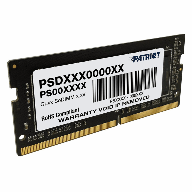 Mémoire Patriot 16GB DDR4 3200 MHz avec laptop ouvert