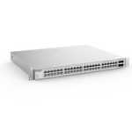 Switch Reyee RG-NBS3200 rack monté dans serveur