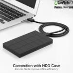 Câble USB 2.0 UGREEN 10310 et 10311 connecté à un disque dur externe